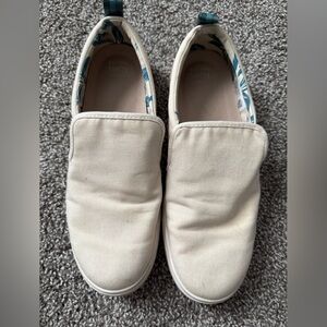 Toms Cream Slip-On Flats with Teal Floral Lining